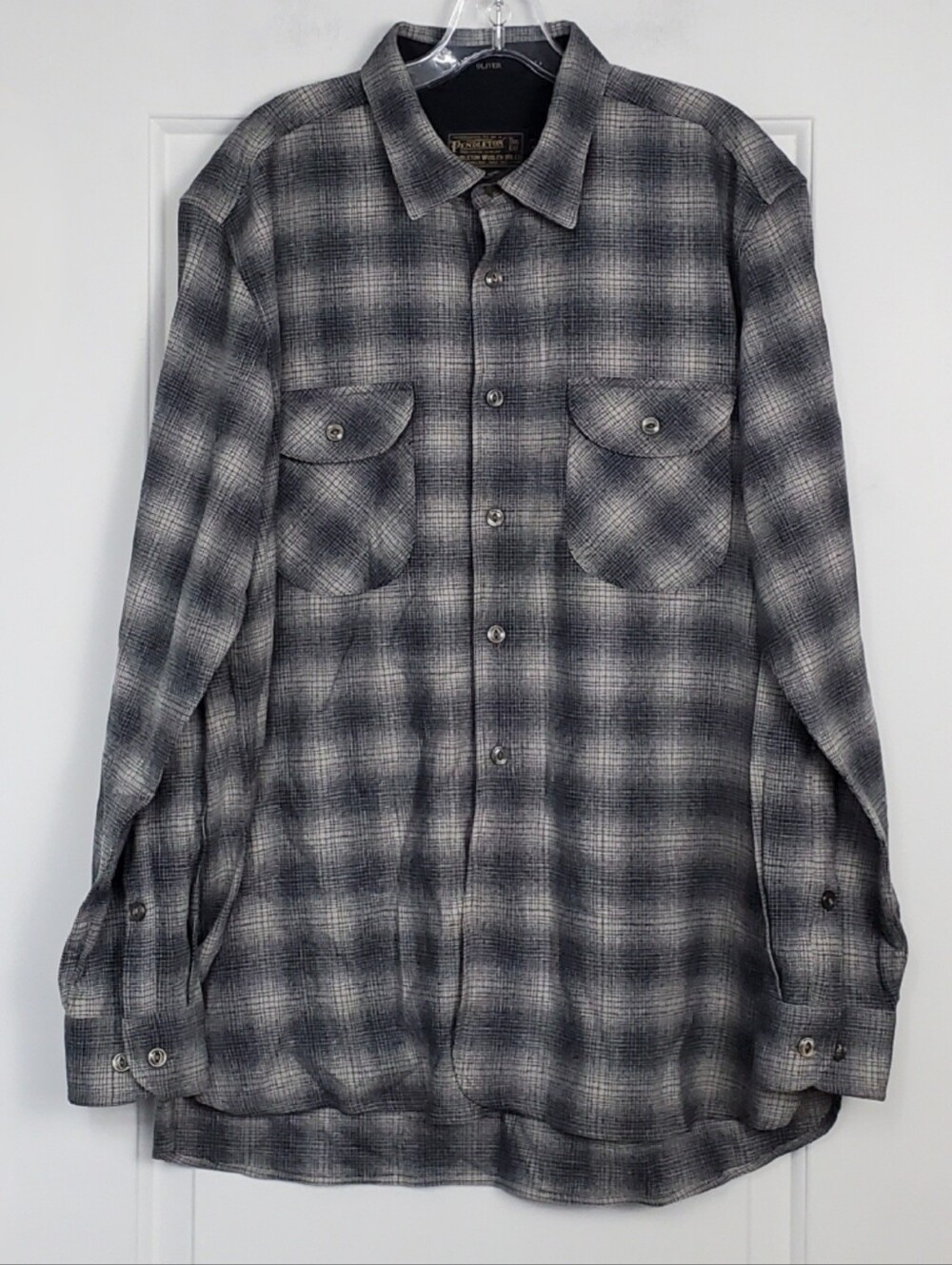 Pendleton Thomas Kay Oliver Mens Gray Plaid Wool Flannel Shirt - Size XL - EUC
